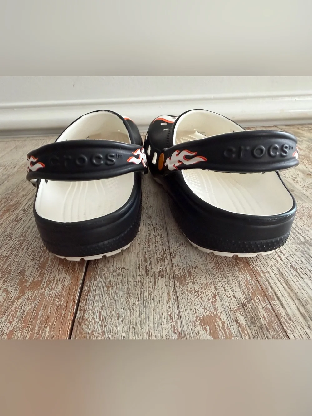 Crocs Kids Classic Clogs Flame Blue Glow Size J6 Slip On Shoes Comfort Unisex